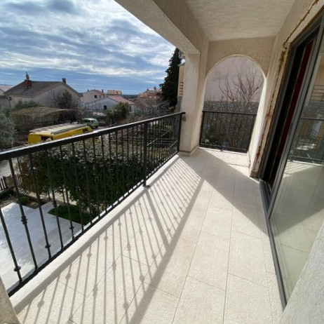 Balkonska ograda od kovanog željeza