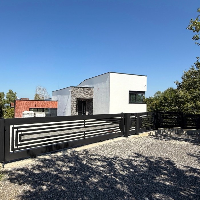 Dvorišna ograda od čelika